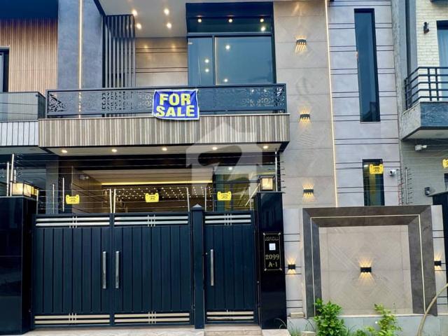 5 Marla brand new house in Central Park