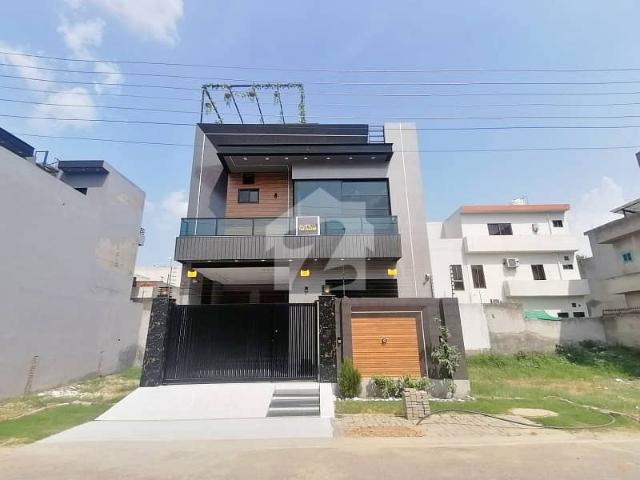 5 Marla Brand New House In Cen Park A1 Block