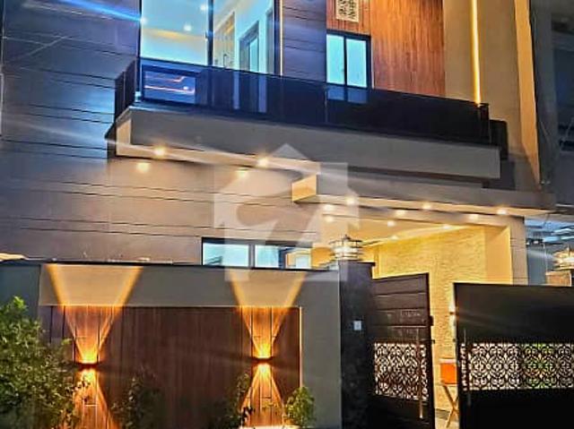 5 Marla Brand New House Is Up For Sale