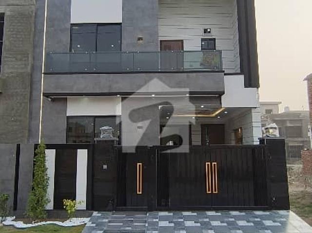 5 Marla Brand New Luxurious House 40ft Road For Sale In Park View City Lahore