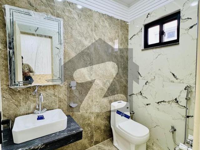 5 Marla Brand New Luxury House on Prime Location Shalimar Colony