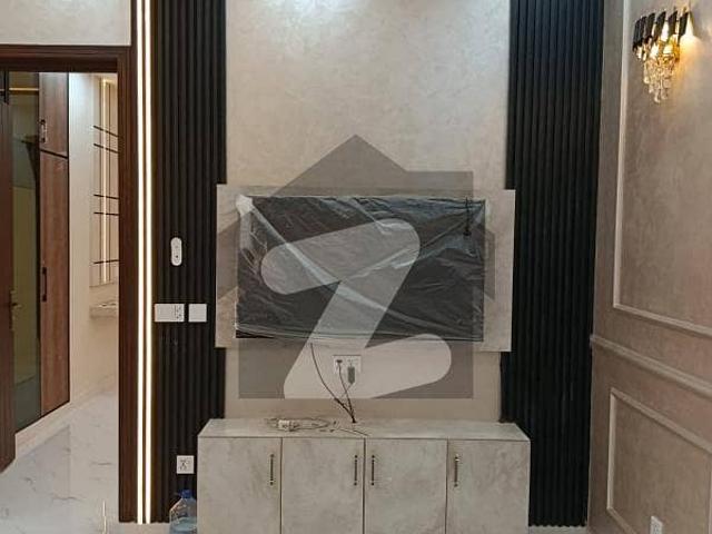 5 Marla Brand New Luxury Modern House Available For Sale In Bahria Town LHR