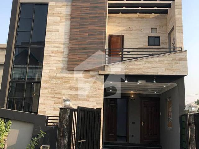 5 Marla Brand New Modern Design Lavish House For Sale In Parkview City Lahore | For Discounted Price And Original Pictures Download The App Signature Lands