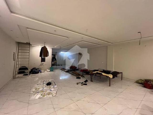 5 Marla Commercial Basement Available Shop For Rent In Business Bay Lake City