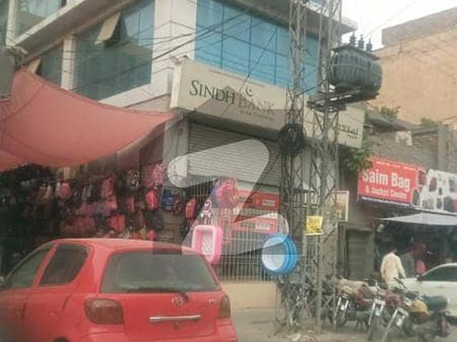 5 marla commercial plaza in bank road saddar for sale