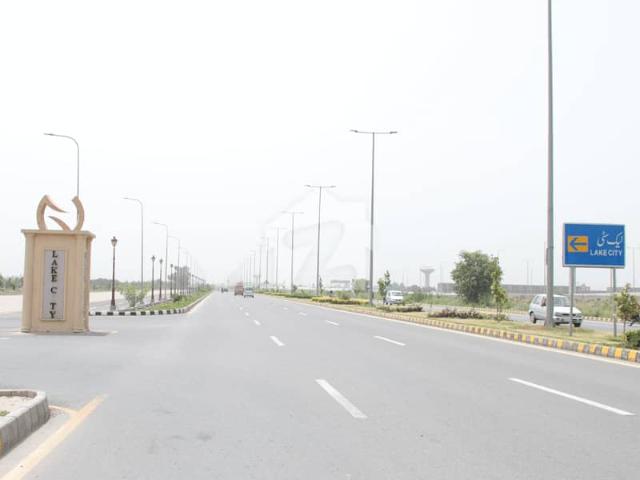 5 Marla Commercial Plot On Main Boulevard For Sale In Lake City Holdings