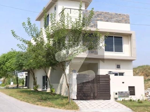 5 Marla Corner House With Double Gate And Lawn For Sale Unbeatable Price
