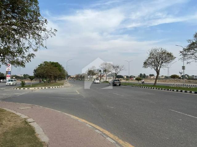 5 Marla Corner Plot For Sale in Lake City Sector M 8