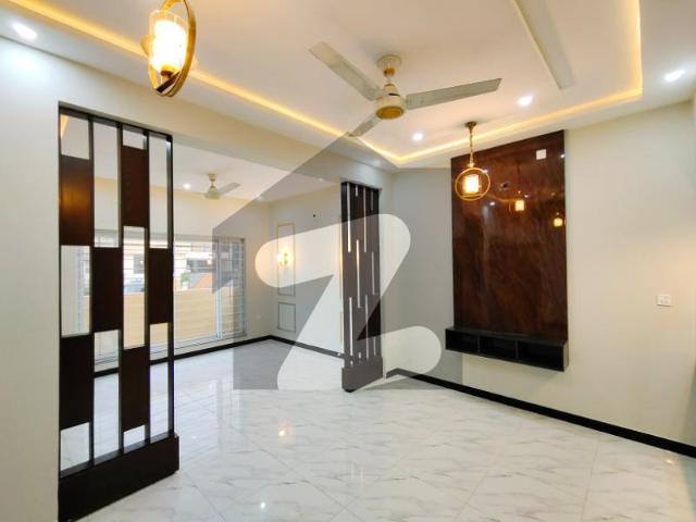 5 marla designer house for rent bahria town phase 8