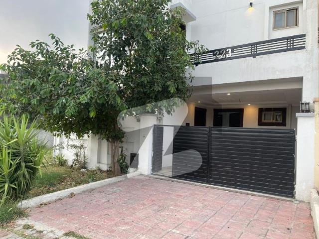 5 Marla Designer House Top Heated Location Available For Sale Investor Price Bahria Town Phase 8 Rafi Block