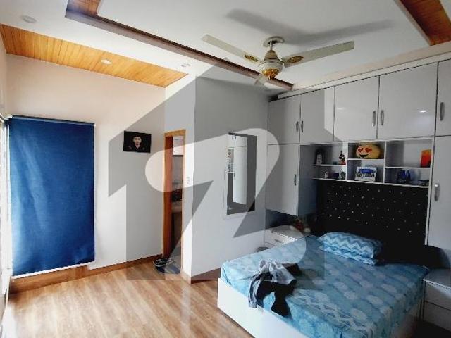 6.5 marla corner facing park triple storey house for sale eden boulevard block b