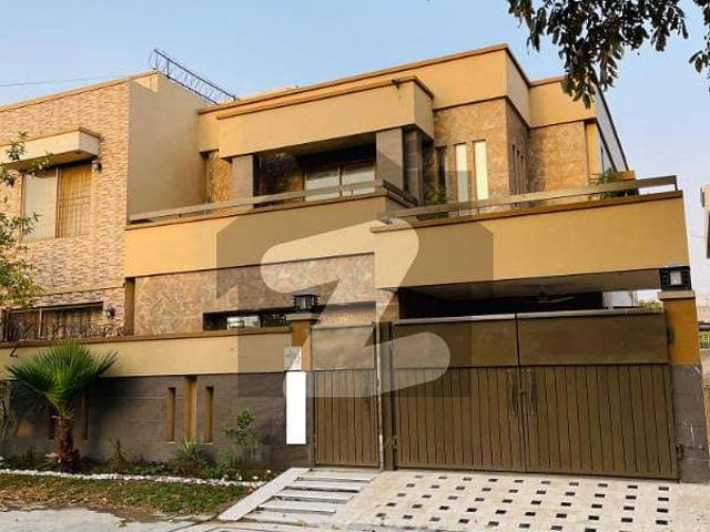 5 Marla Double Story House for Sale in G Block Central Park Lahore with Water, Gas, and Electricity