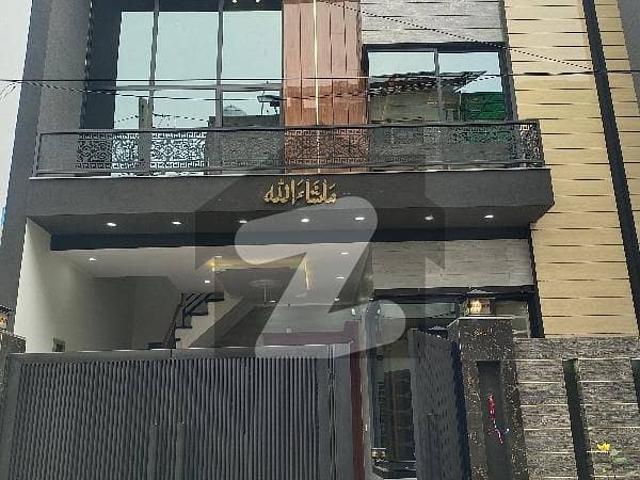 5 Marla Double Story House Fr Sale Brand New Home Ideal And Hot Location Carpet Road Water Electricity Available 3D Ultra Model Design Spanish Look Furnished Home With Wood Work Gated Society 24 Hour