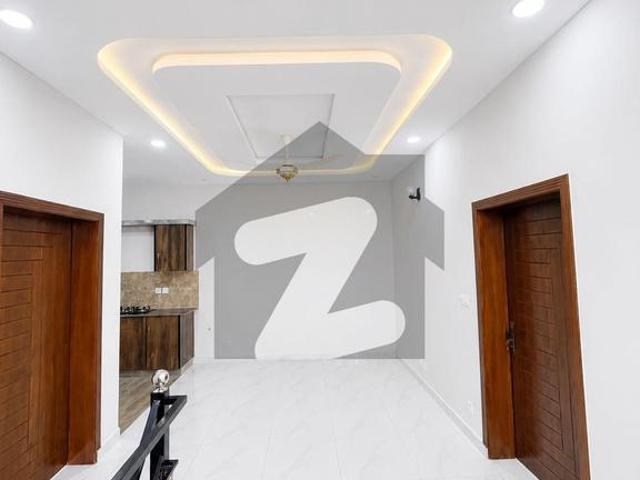 5 Marla Elegant Brand New House for Sale| Prime Location| Bahria Town Phase 8