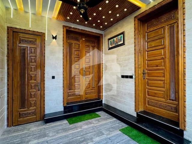 5 Marla Elegant House For Sale In Park View City Lahore