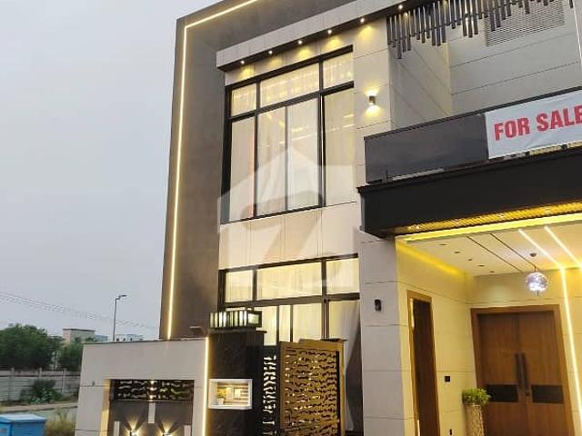 5 Marla Fully Furnished Ultra Advance Modern Smart Features Designer Brand New House Available For Sale