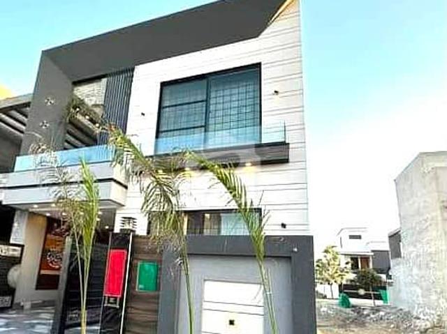 5 Marla Fully Furnished House Available For Rent In Block BB Sector D Bahria Town Lahore