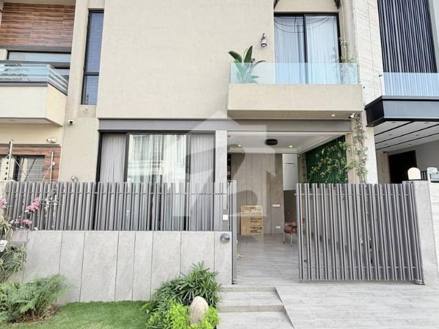 5 marla full furnished house prime location near park