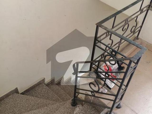 5 Marla Full House For Rent 1st March ko Free Hoga Johar Town Phase 2
