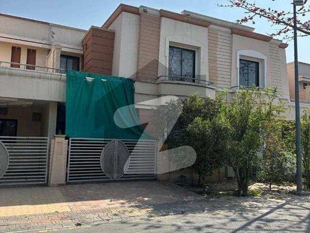 5 marla facing park house available for sale