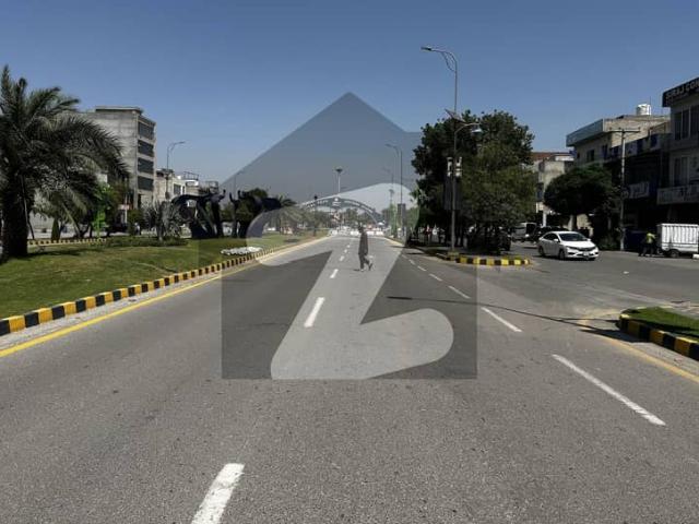 5 Marla Facing Park Plot Is Available For Sale In Central Park Lahore