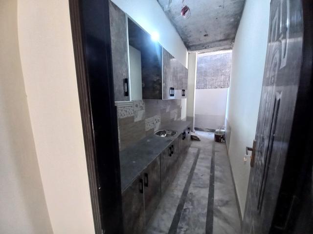 5 Marla Flat for Rent