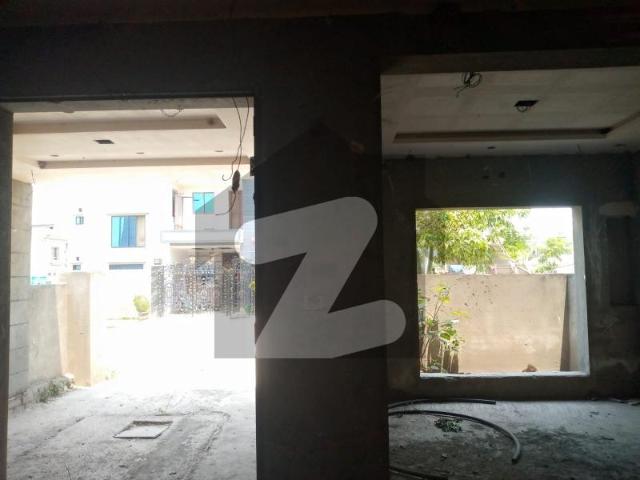 5 Marla Grey Structure House V. Hot Location Low Rate In Urgent Sale Al Jalil Garden