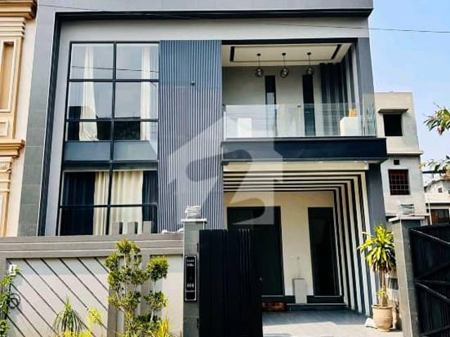5 marla house on ideal location with solid construction available for sale in abhria town