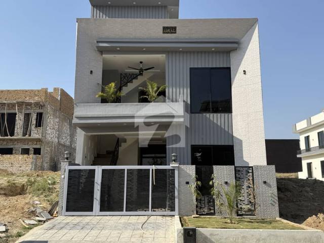 5 Marla House On 60 Feet Road In F Block, B17 Islamabad