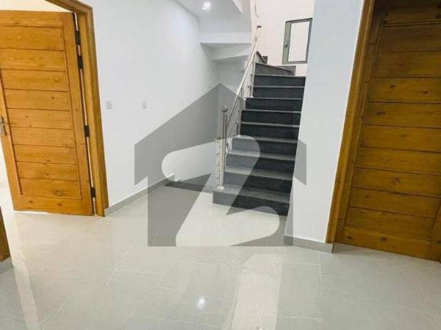 5 marla house available for sale