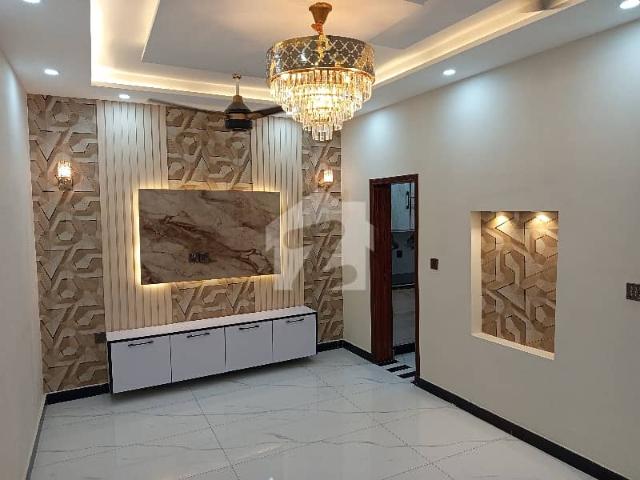 5 Marla House available for sale in Central Park Block C, Lahore