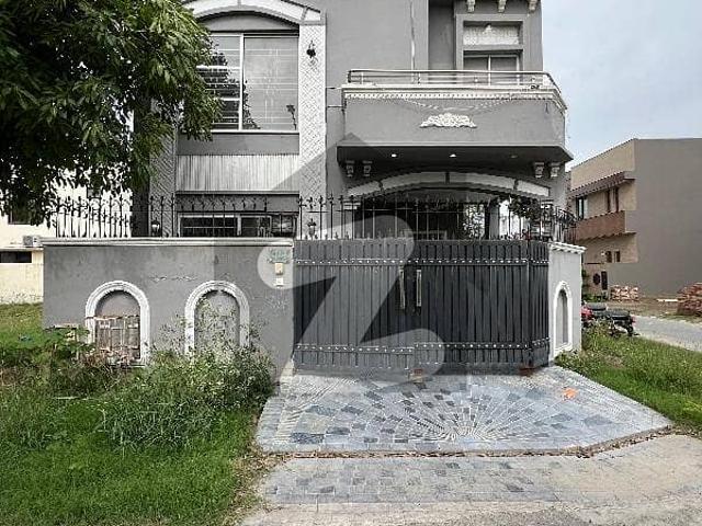 5 Marla House Available For Rent In 9 Town