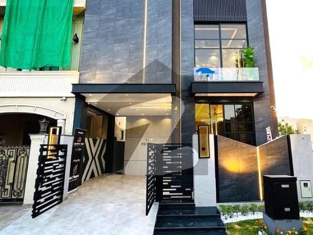 5 Marla House Available for rent in dha 9 town C block Lahore