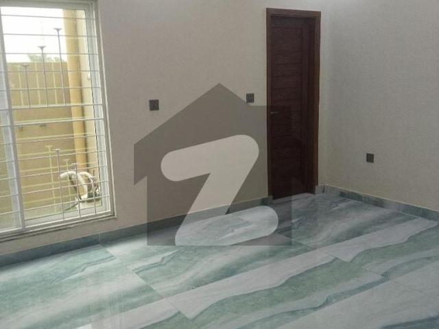 5 marla house available for rent park view city