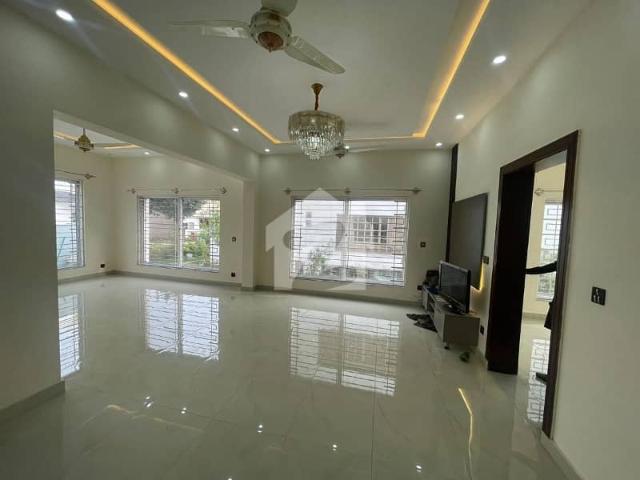 5 Marla House Avaliable For Rent In Bahria Enclave 3 Bed Accommodation 1 American Kitchen 1 Servent Two Species TV Lounge Available For Rent