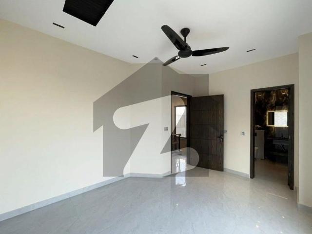 5 marla house for rent Bahria Town Phase 8 Block M