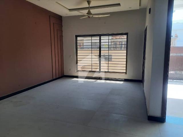 5 Marla House For Sale Available In B 17
