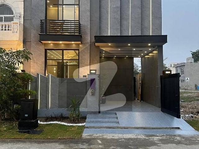 5 MARLA House For Sale In Dha 9 Town