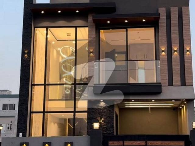 5 Marla House For Sale In Sector D Aa Block Near To Park Near To Market Bahria Town Lahore
