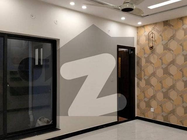 5 Marla House In Bahria Town For Sale At Good Location