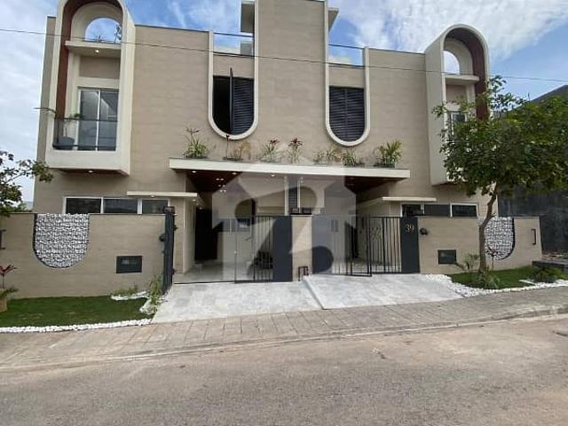 5 Marla House In Central DHA Defence Phase 5 For sale