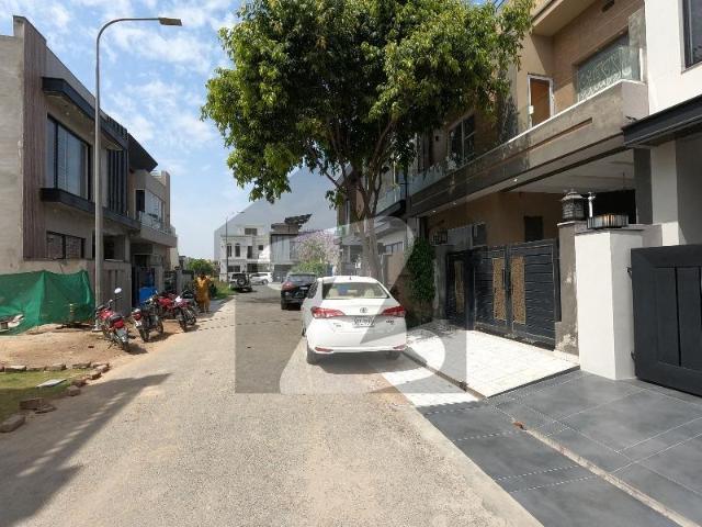 5 Marla House Is Available For Sale In DHA 9 Town Block A Lahore DHA 9 Town Block A