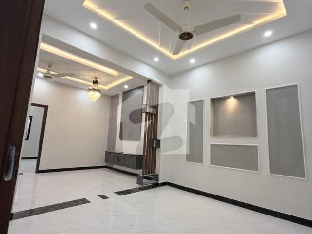 10 Marla House Brand New Beautiful Luxury Modern Designer Stylish House Double Story