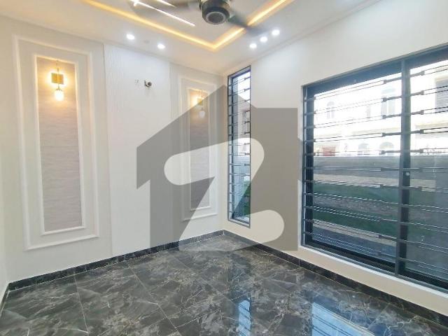 5 Marla House Situated In Central Park Block A1 For Sale Central Park Block A1