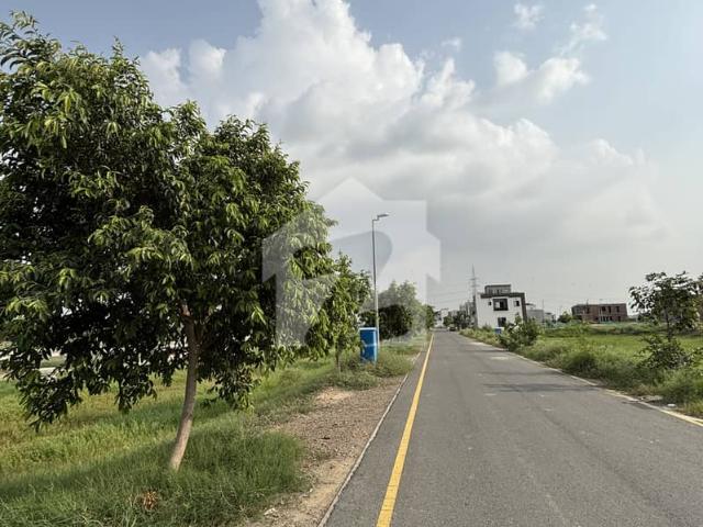 5 marla ideal location plot for sale bahria orchard