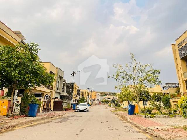5 Marla Ideal Location Solid Land Corner Plot With Stunning Hills View