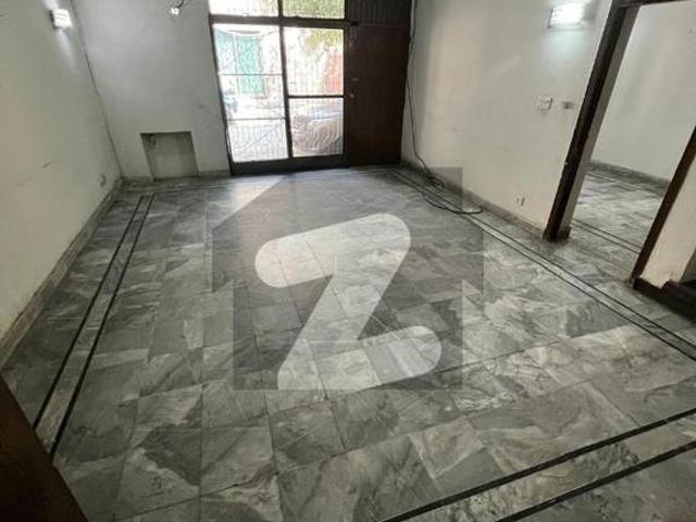 5 Marla independent house in main cantt