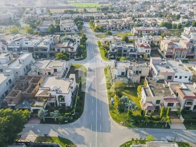 5 Marla Investment Plot In Lake City M7C1 | Prime Block | High ROI