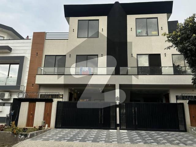 5 Marla Luxurious House For Sale In Multi Gardens B17 Islamabad Block C1