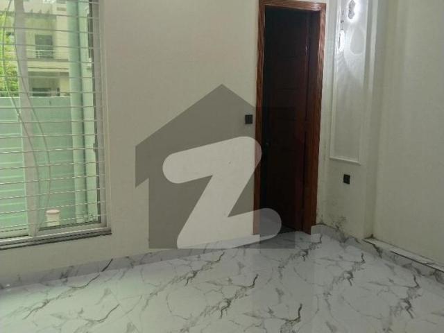 5 marla luxury brand new house available for rent park view city